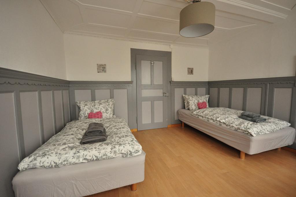 Townhouse II Sleeps 12 Guests Central Интерлакен Екстериор снимка